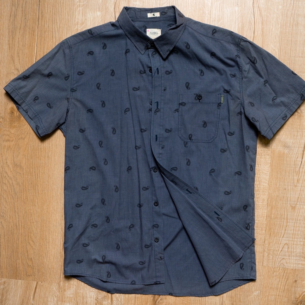 AMBIG California short sleeve button down
